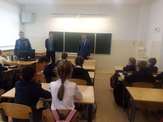 В Янтиковской школе проведены беседы по Гражданской обороне и пожарной безопасности
