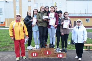 Главная  Пресс-центр  Новости В Красных Четаях в честь Дня учителя провели легкоатлетическую эстафету «Золотая осень – 2022»