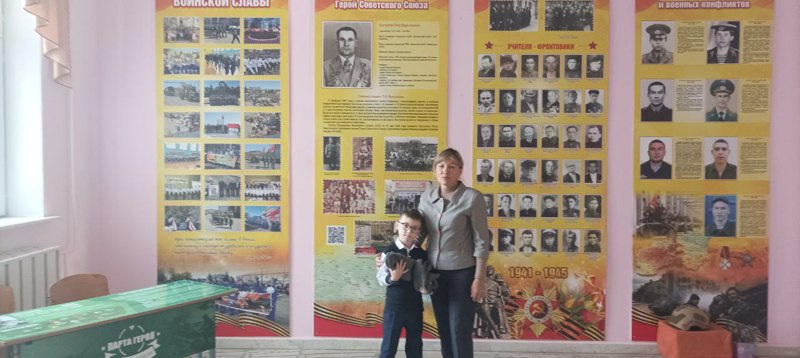 В Янтиковской школе проходит акция «Носки солдату»