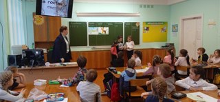 Приняли участие в школьной профильной смене "Умные каникулы" в школе г. Чебоксары