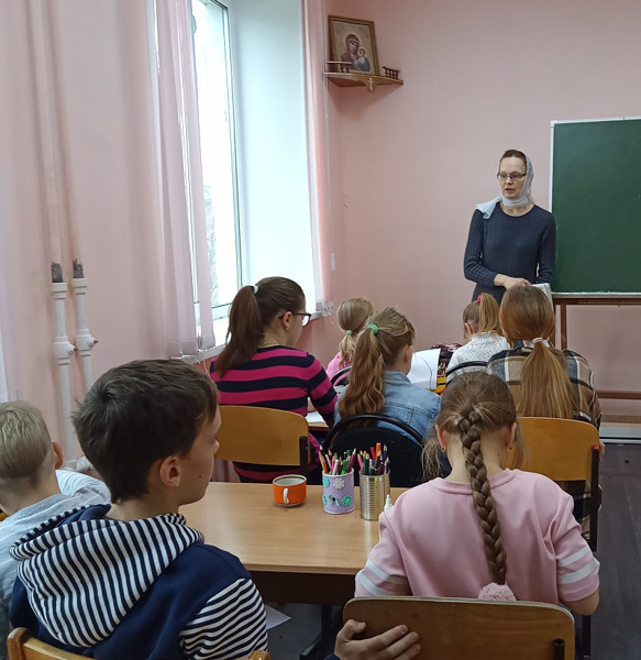 Занятие в Воскресной школе «Светлячки»