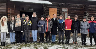 Посещение музея натурального хозяйства чувашского крестьянина XIX века, который находится в д.Верхние Ачаки, Ядринского района.