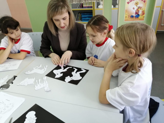 Воспитанники кружка 🎭«Кукольный театр» принимают участие во втором сезоне Всероссийского проекта «Спектакль🎭 для мамы»