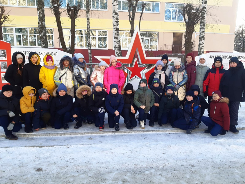 Обучающиеся МБОУ "СОШ 43" г.Чебоксары посетили школьный музей "Сыны Отечества"