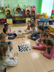 Игра в шашки