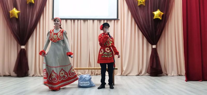 Воспитанники школьного театра «Волшебный занавес» приняли участие в торжественном чествовании выдающихся земляков ЧР﻿