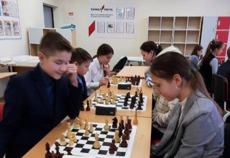 Поздравляем победителей и призеров командного турнира по шахматам среди  5-7 классов!!!