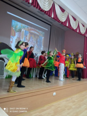 Сегодня группа обучающихся нашей школы побывала в Чувашском академическом драматическом театре имени К. В. Иванова на новогоднем театрализованном представлении