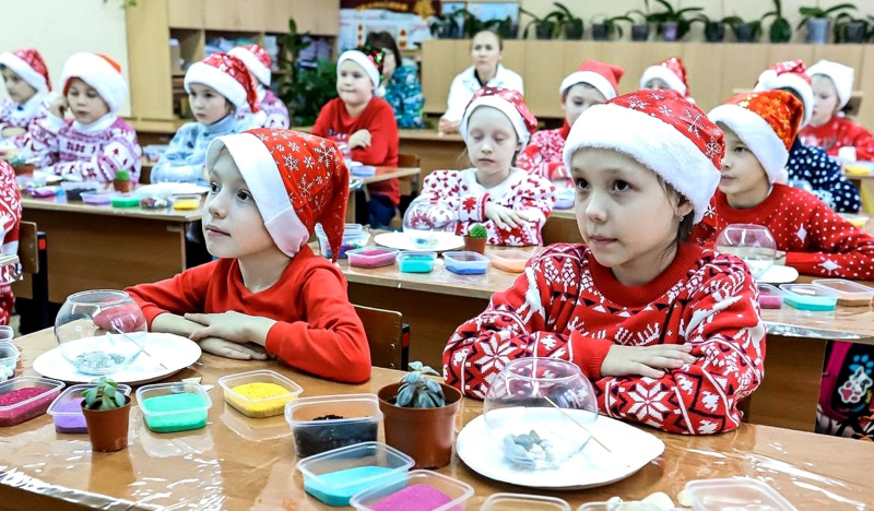Батыревская СОШ №1: мастер-класс по изготовлению флорариума с детьми