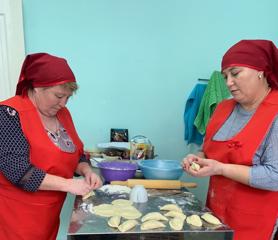 В рамках Недели родного языка обучающиеся школы-интерната познакомились с блюдами чувашской национальной кухни