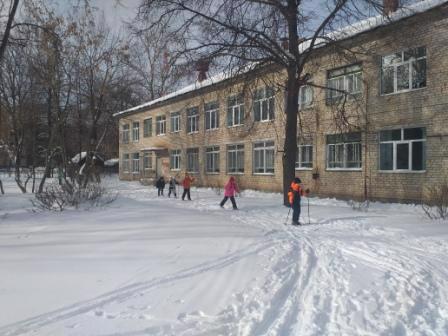 Во 2 классе школы №10 прошли соревнования по лыжным гонкам