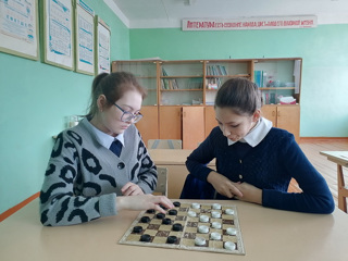 Школьный шашечный  турнир