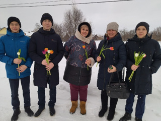 Образовательные учреждения Урмарского муниципального округа присоединились к Всероссийской акции "Вам, любимые!"