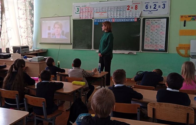 Внеурочные занятия "Разговоры о важном" на тему "Год педагога и наставника".