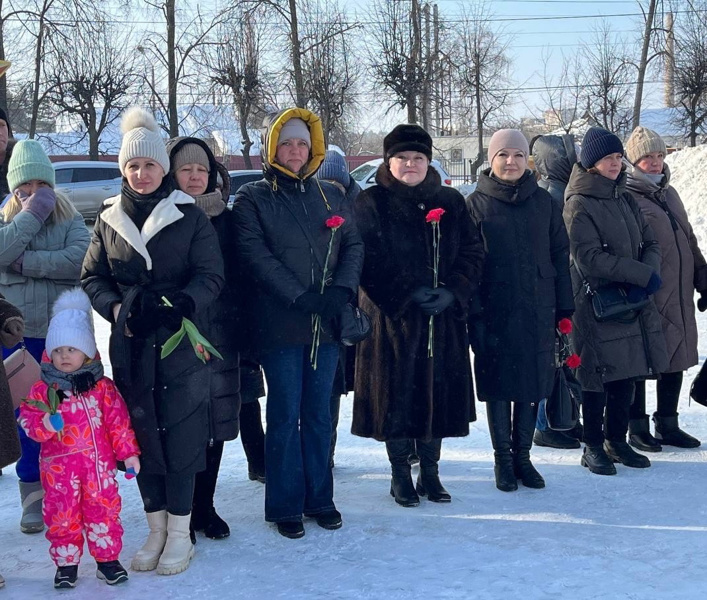 Дань памяти и глубокого уважения всем поколениям защитников Отечества.