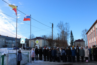 13 марта 2023 в церемонии поднятия государственных флагов Российской Федерации и Чувашской Республики участвовали 5а и 5б классы