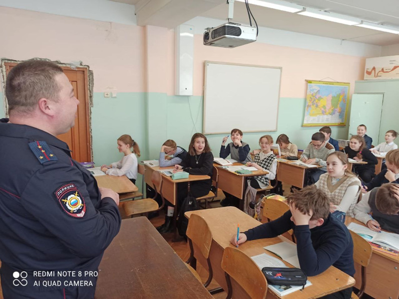 "Сообщи, где торгуют смертью",  операции "Подросток"