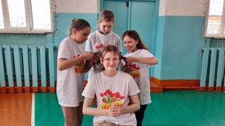 9 марта в МБОУ «Тарханская СОШ» прошла спортивно-конкурсная программа "А ну-ка, девушки"
