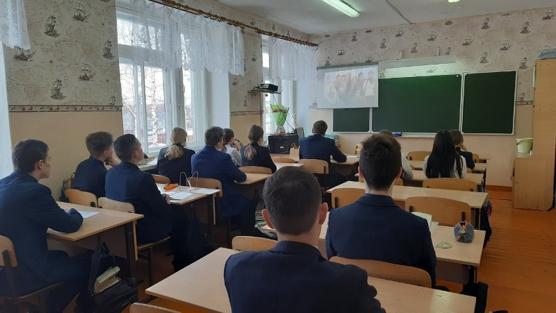 «Разговоры о важном»: на внеурочных занятиях школьники вспоминали произведения детского писателя и поэта, необычайно талантливого человека С.В. Михалкова