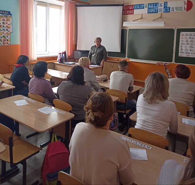Педагог-психолог выступила на родительском собрании в МБОУ "Яльчикская СОШ"
