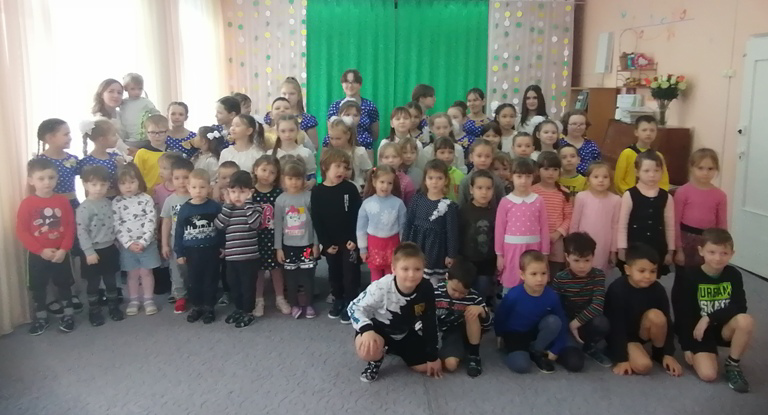 Детская школа искусств в гостях у воспитанников детского сада «Алёнушка»