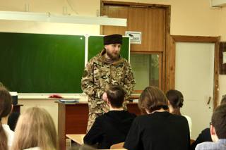 27 марта состоялась встреча выпускников гимназии с участником специальной военной операции Долговым Сергеем Юрьевичем