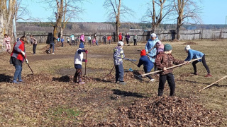 В ШКОЛЕ ПРОШЕЛ ВЕСЕННИЙ СУББОТНИК