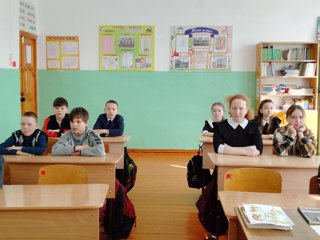 Кинолекторий с учащимися 6,10 классов в рамках Дня Космонавтики