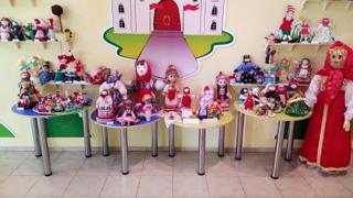 Выставка народных кукол
