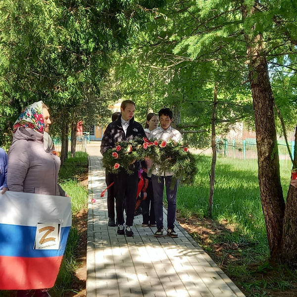 9 мая школа приняла участие в торжественном митинге, приуроченном ко Дню Победы в Великой Отечественной войне