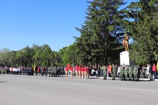 9 мая юнармейцы гимназии участвовали в параде, посвященном 78-й годовщине Великой Победы