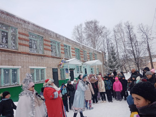 На свежем зимнем воздухе полезно и весело провести время для здоровья!