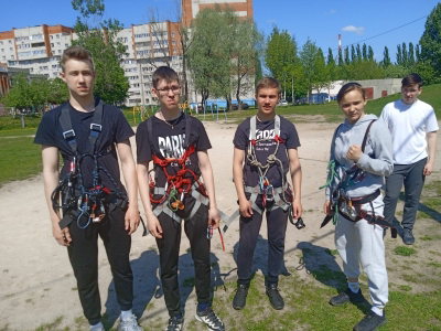 16-17 мая в Чебоксарах проходили военно-спортивные игры «Зарница» и «Орленок», в которых наши школьники приняли активное участие
