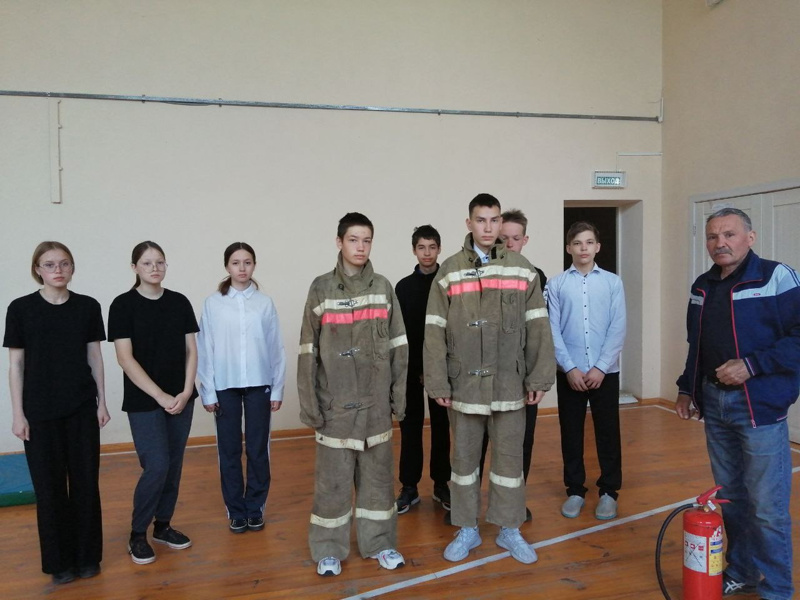 В МБОУ «Чиричкасинская ООШ» прошли мероприятия, посвященные противопожарной безопасности