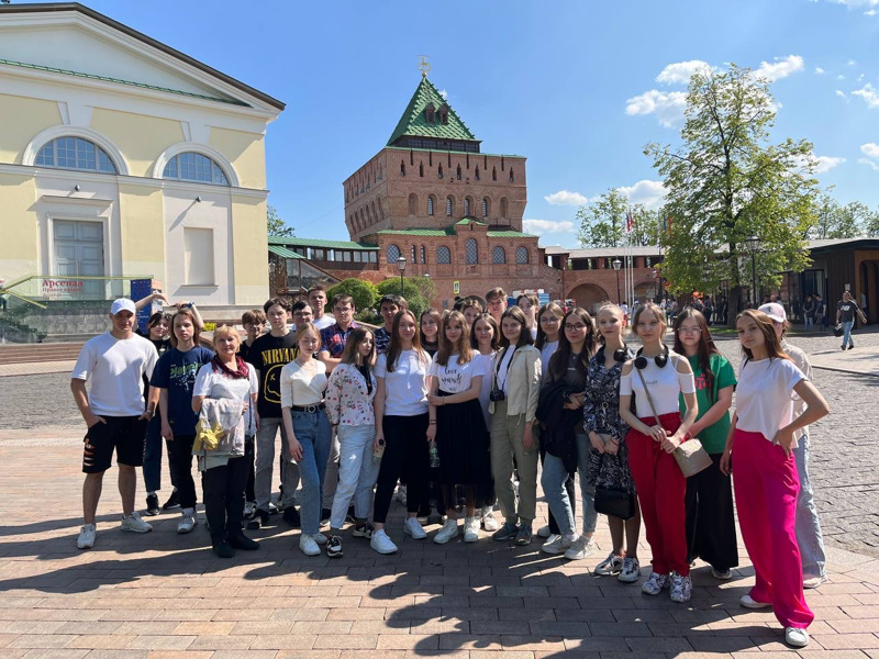 Сегодня, 17 мая, 10 «А» класс решил в последние учебные дни съездить в Нижний Новгород.