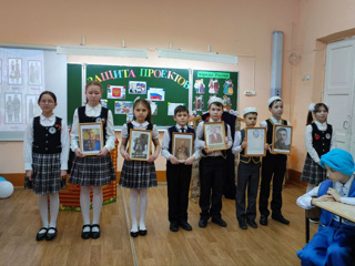 . В 4 "А" классе прошла защита проектов по основам православной культуры.