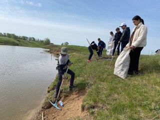 Присоединились к акции "Вода России"