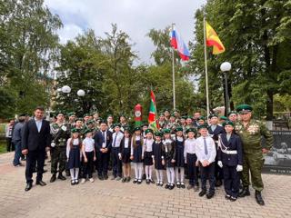 Городской митинг в День пограничников