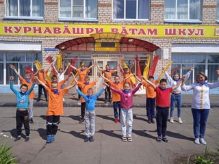Воспитанники пришкольного лагеря «Улыбка» присоединились к Всероссийской акции «Танцевальный флешмоб ко Дню России»
