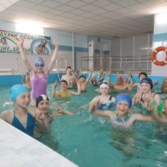 Ребята лагеря дневного пребывания "Светофорик" посетили бассейн
