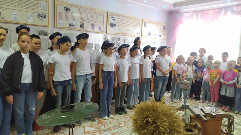 22 июня - День памяти и скорби. В нашем лагере "Планета детства" прошёл музейный урок.