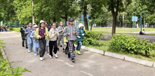 Каждое утро в смене ,,Юные кадеты" лагеря с дневным пребыванием детей ,,Планета детства" школы 40 г.Чебоксары начинается с кадетской поверки и утренней зарядки