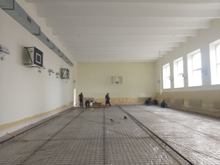 В МБОУ «Гимназия №1» г. Мариинский Посад ведутся работы по капитальному ремонту спортивного зала