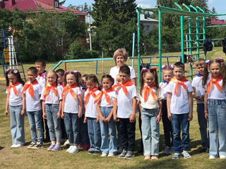 В пришкольном лагере "Планета детства" прошли мероприятия, посвящённые Дню Чувашской Республики.
