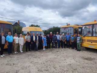 15 школьных автобусов Комсомольского муниципального округа прошли проверку перед началом нового учебного года