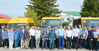 В Батыревском муниципальном округе провели осмотр школьных автобусов