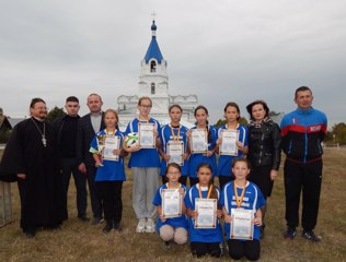 Команда девушек заняла призовое место на соревнованиях по мини-футболу