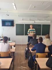 14 сентября 2023 года работником БУ «ЦРБ Алатырского района» Боднюк Т.Н.  в гимназии была проведена беседа о вреде алкоголя