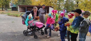 МБДОУ «Детский сад № 12 "Золотой ключик" наряду с обычными дошкольниками посещают дети с ограниченными возможностями здоровья