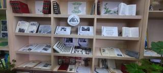 В библиотеке гимназии организована выставка «Непокоренный Ленинград»